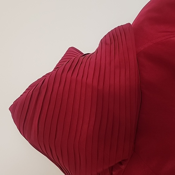 Gallery Burgundy Trench-Style Jacket for Women – Size M/P - Picture 8 of 16